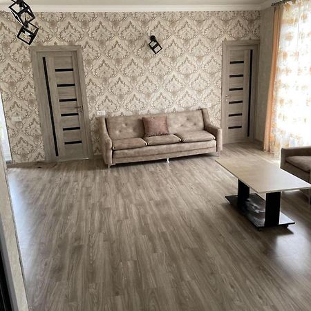 Armani Guest House Martuni Kültér fotó