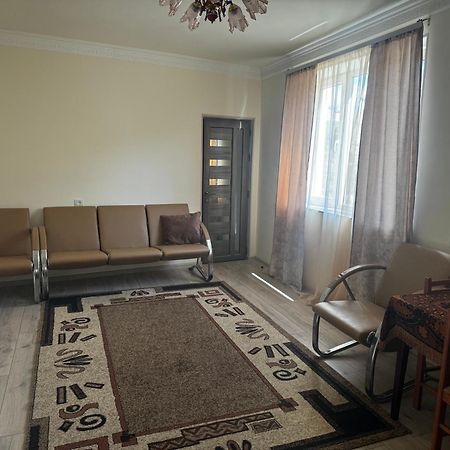 Armani Guest House Martuni Kültér fotó
